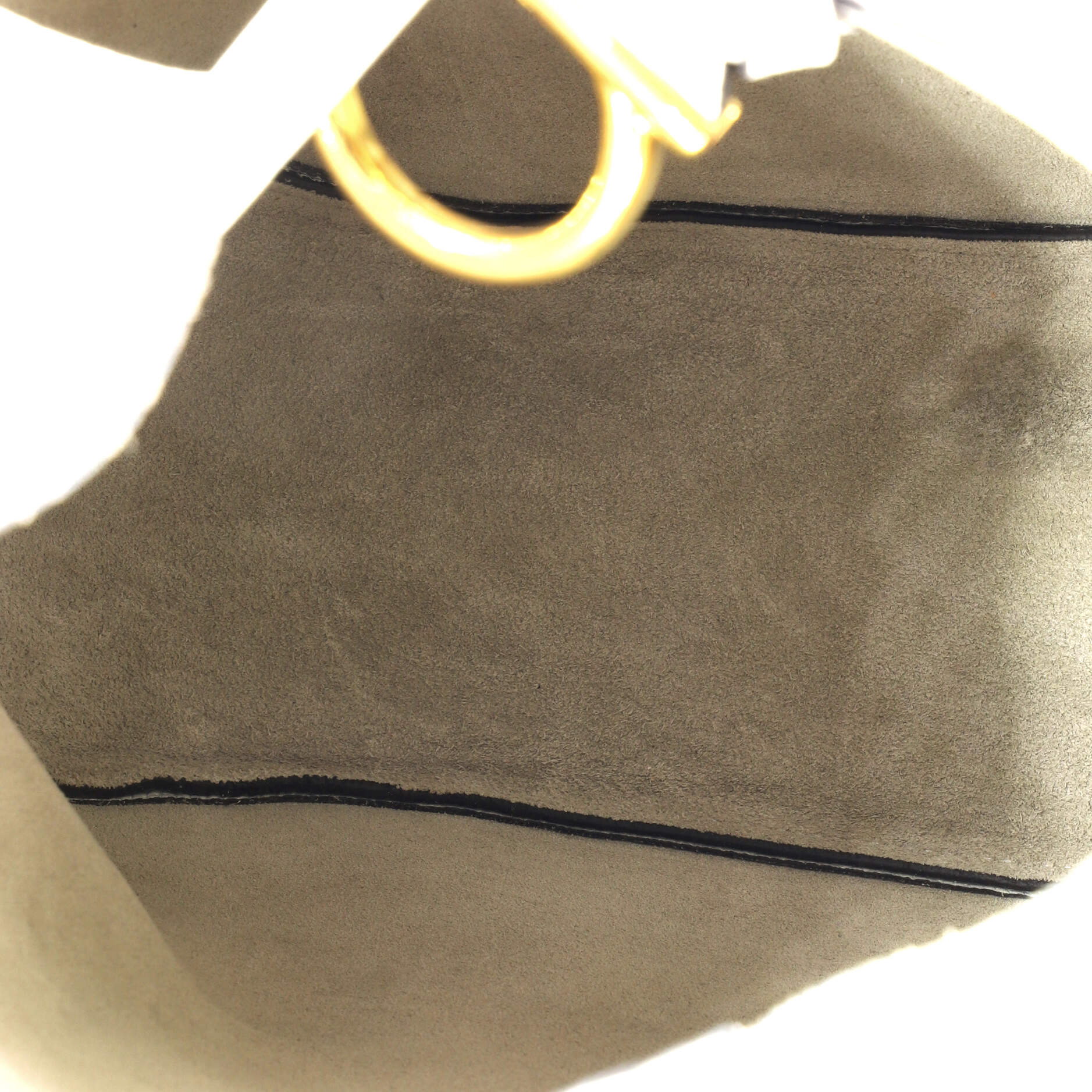 Pre Owned Salvatore Ferragamo Gancini Margot Hobo Leather