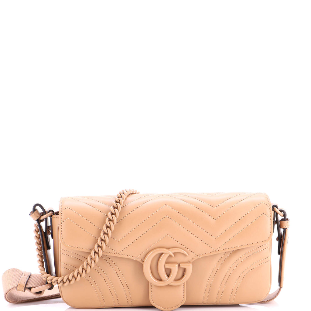Pre Owned Gucci GG Marmont Monochrome Flap Bag Matelasse Leather Medium