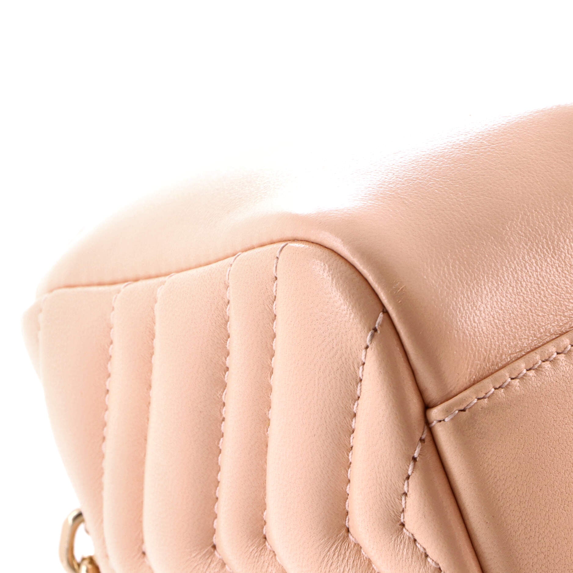 Pre Owned Gucci GG Marmont Flap Bag Matelasse Leather Mini