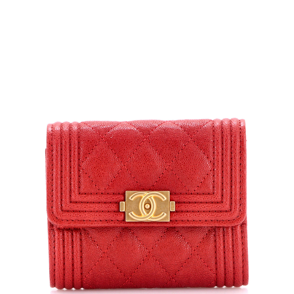 Pre Owned Chanel Boy Trifold Flap Wallet Quilted Caviar Small