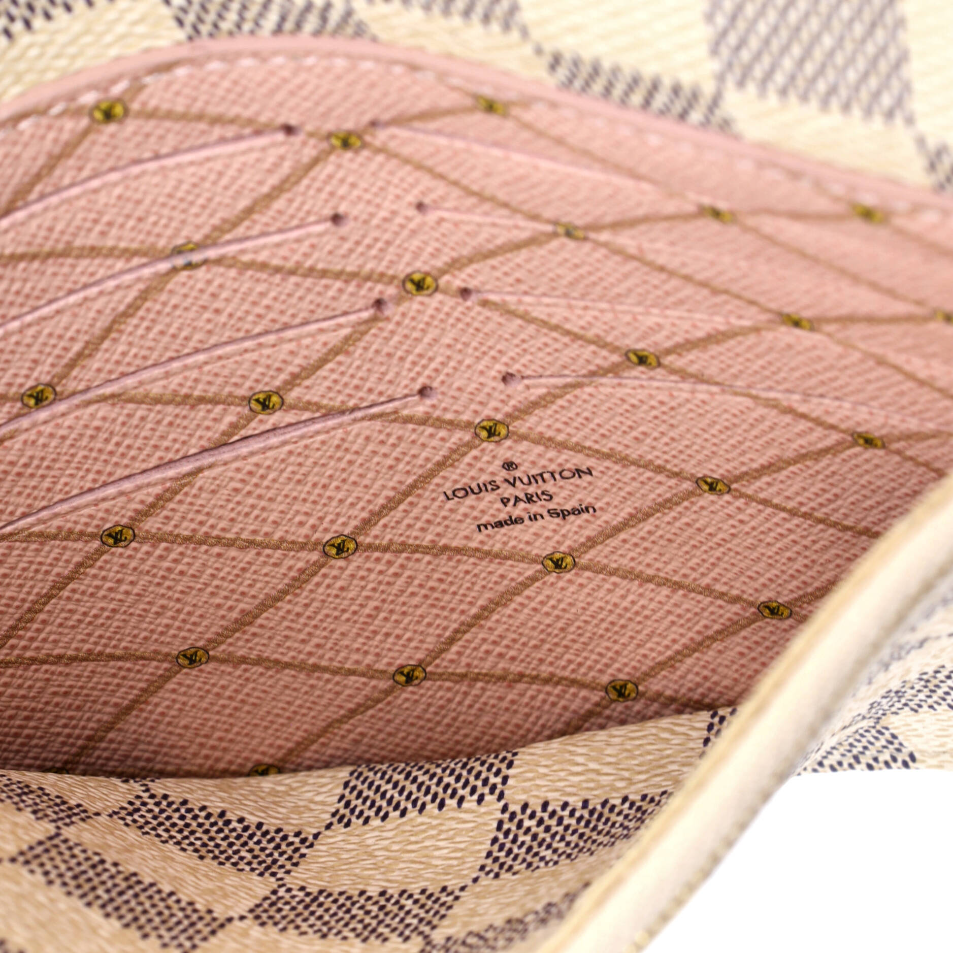 Pre Owned Louis Vuitton Weekend Pochette Limited Edition Damier Summer Trunks