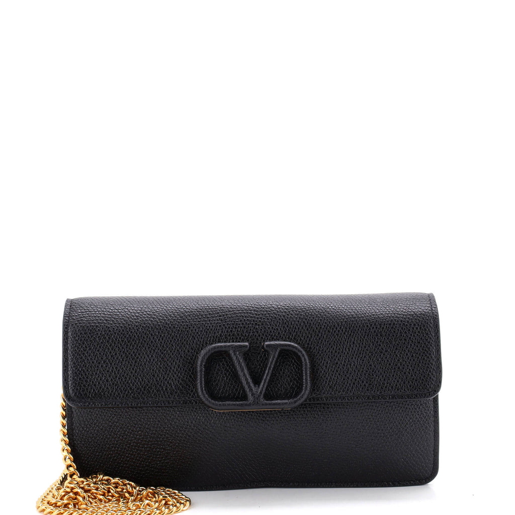 Pre Owned Valentino Garavani VLogo Signature Wallet on Chain Leather Long