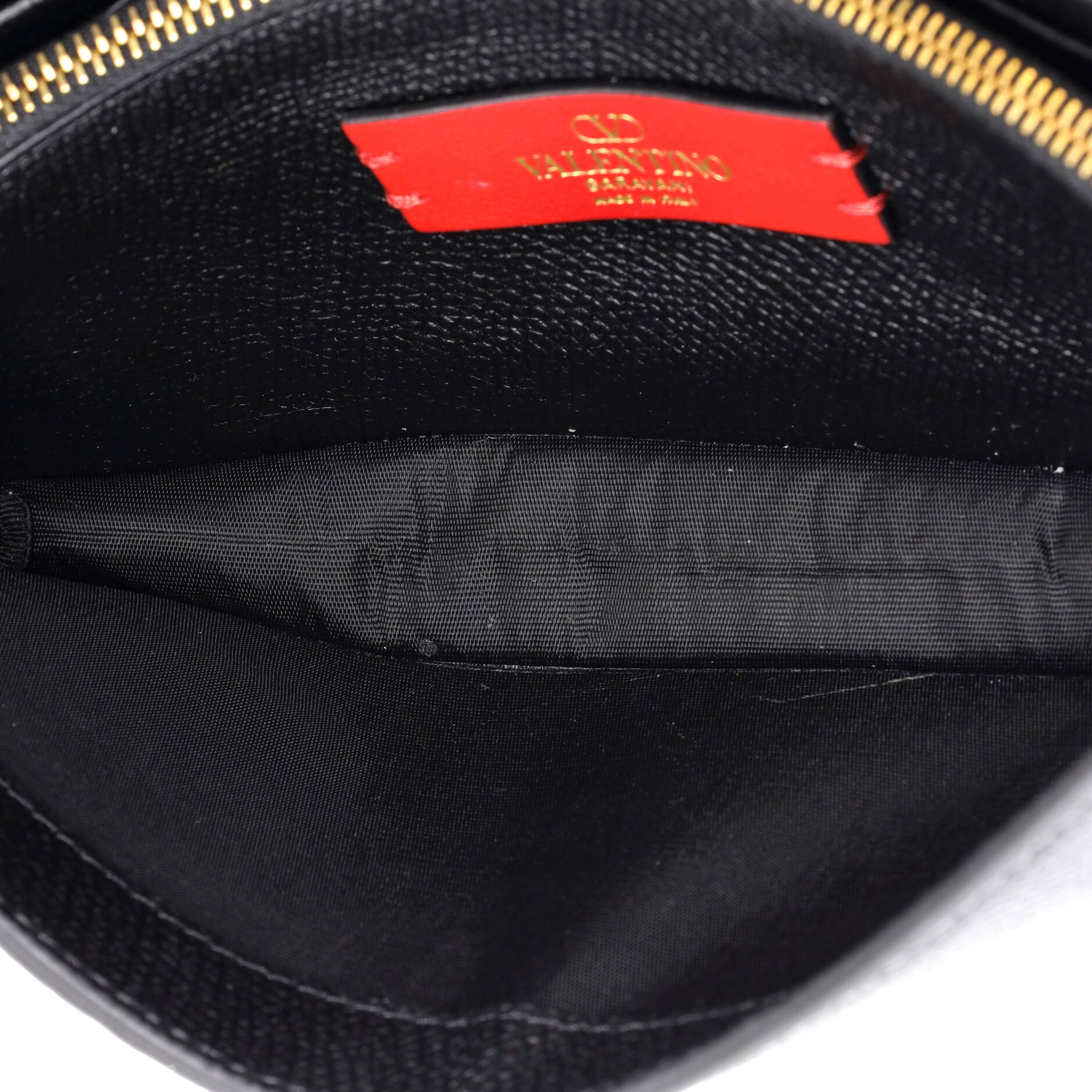 Pre Owned Valentino Garavani VLogo Signature Wallet on Chain Leather Long