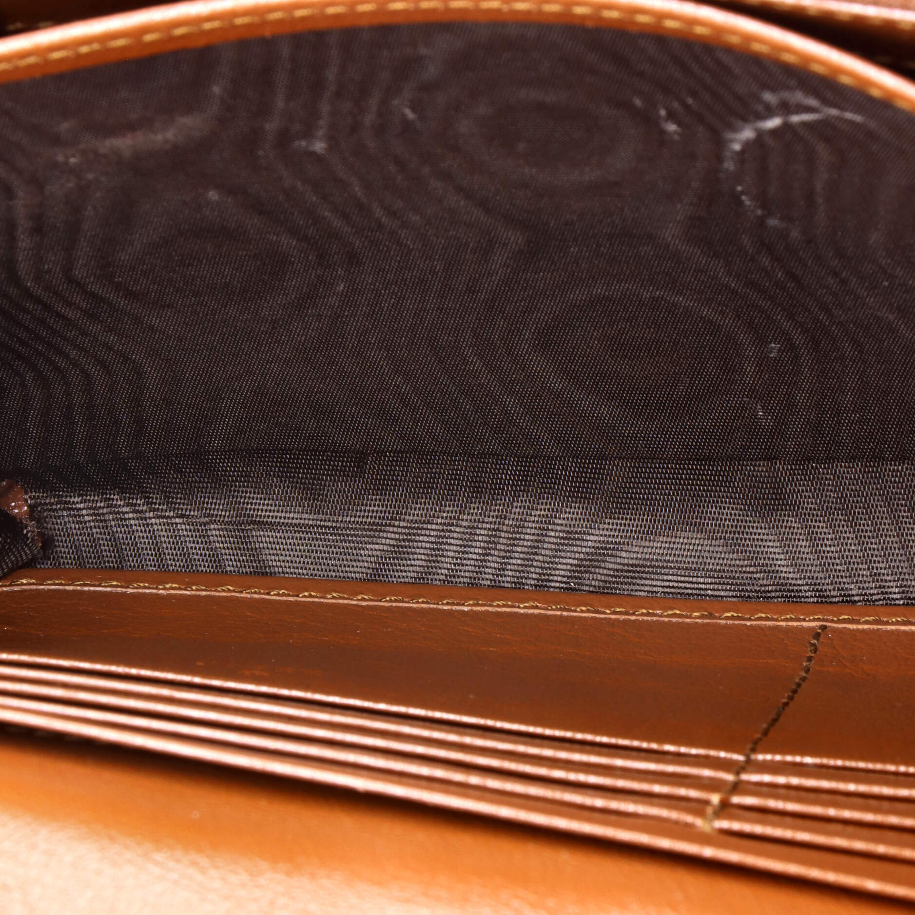 Pre Owned Gucci GG Marmont Chain Wallet Diagonal Quilted Leather Mini