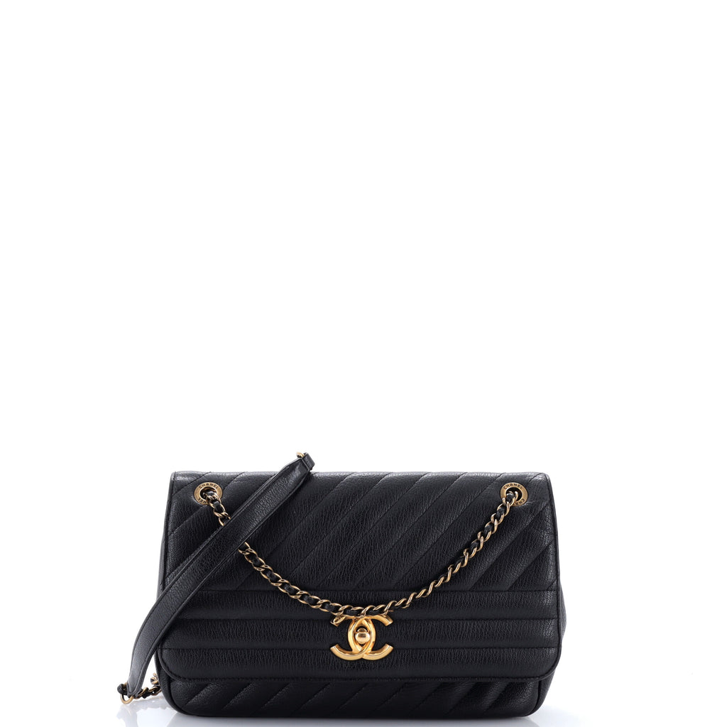 Pre Owned Chanel CC Flap Bag Diagonal Quilted Goatskin Medium