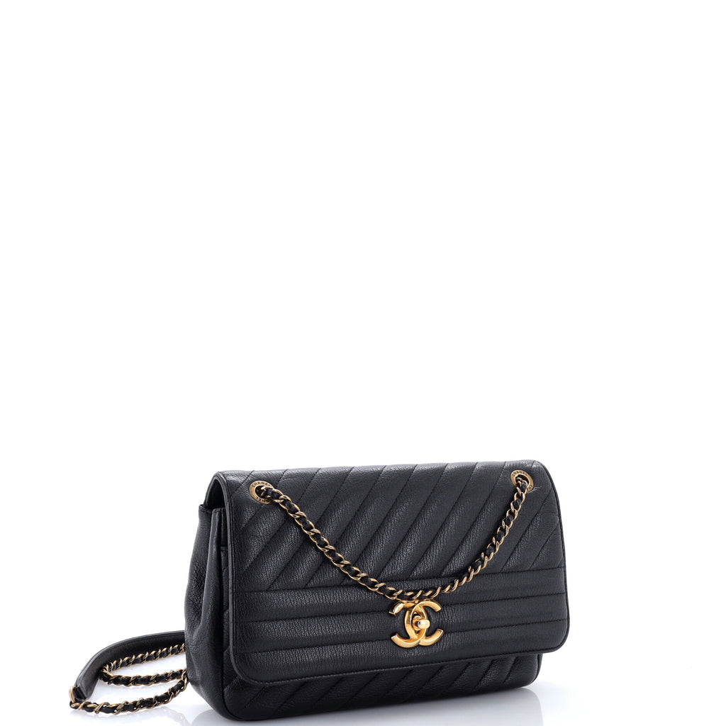 Pre Owned Chanel CC Flap Bag Diagonal Quilted Goatskin Medium