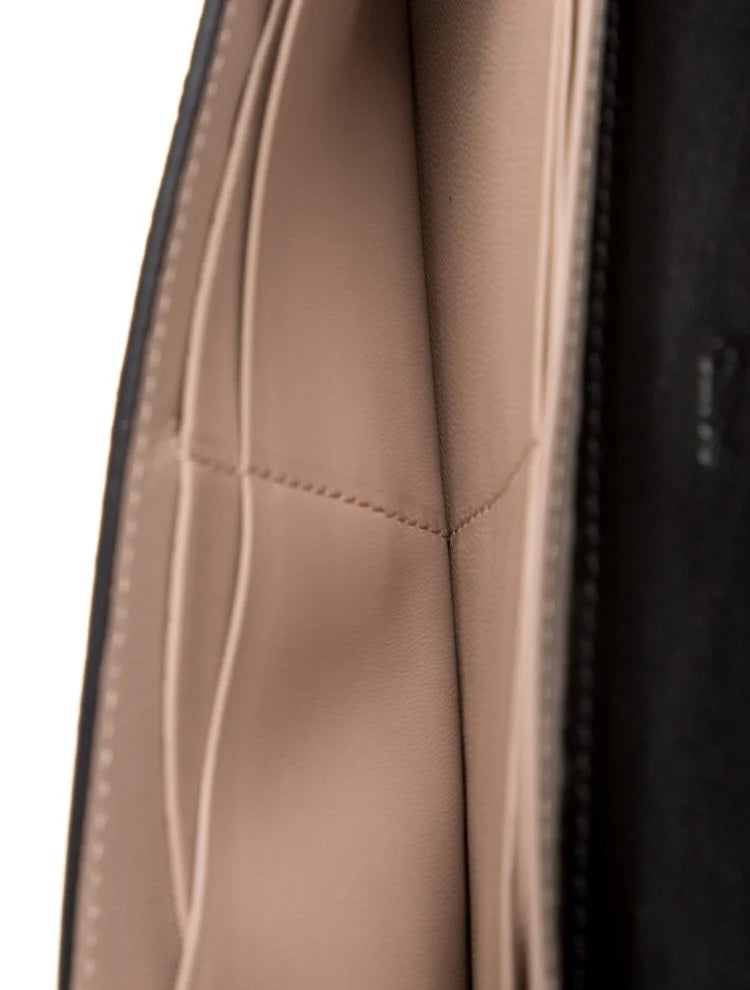 Pre Owned Chloé  Leather Continental Wallet