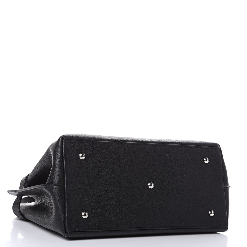 Pre Owned Louis Vuitton Calfskin Lockme day black