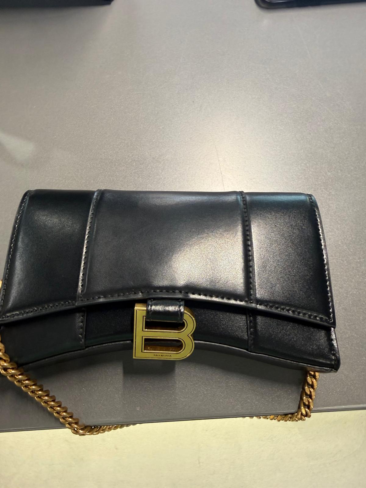 Pre Owned Balenciaga Leather Hourglass Wallet on chain