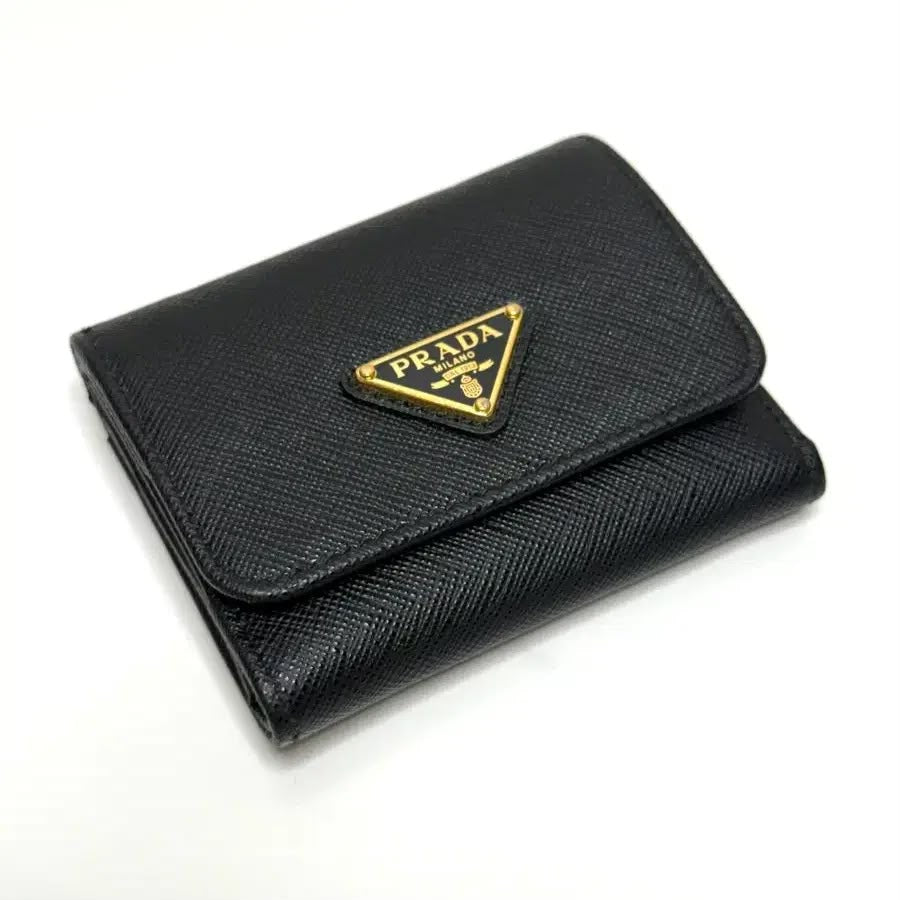 Pre Owned Prada Wallet in Black