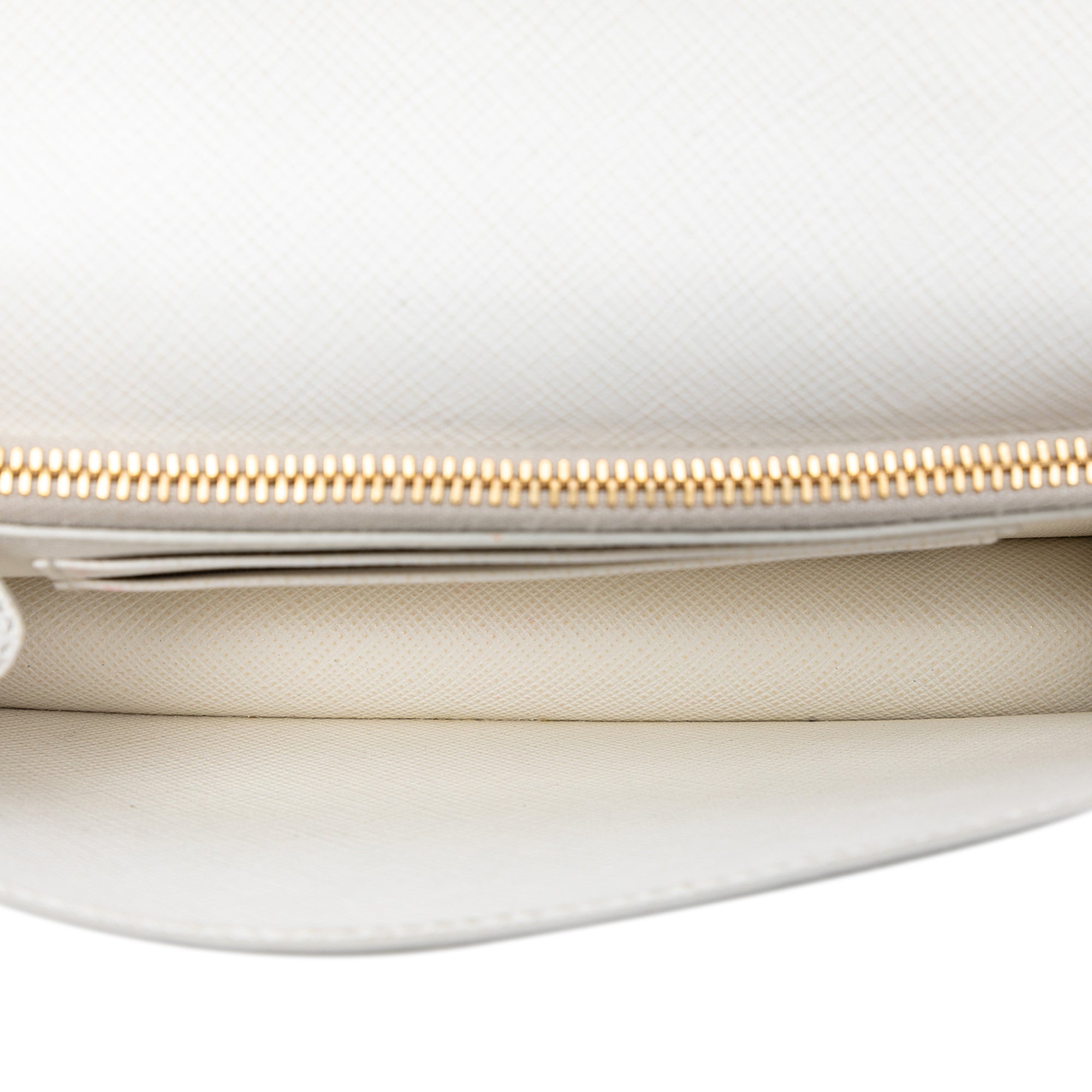 Pre Owned Prada Chain Wallet Crossbody Saffiano Leather